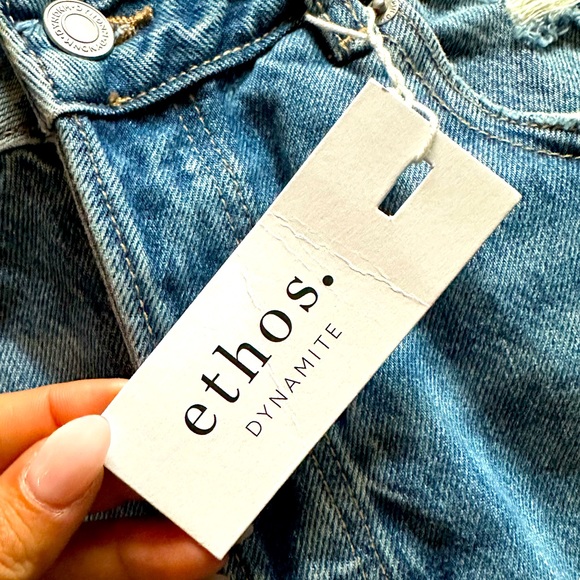 Dynamite Jean Shorts - Renee - Picture 1 of 7